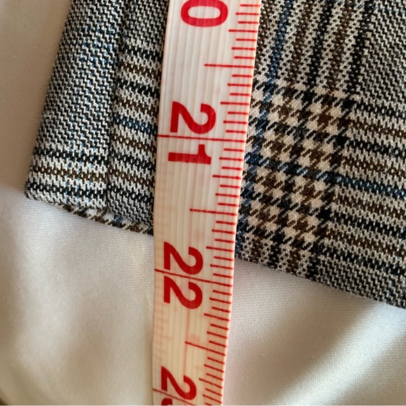 ZARA BASIC. Plaid tan pants! Two side pockets. Size 6. - Picture 6 of 6